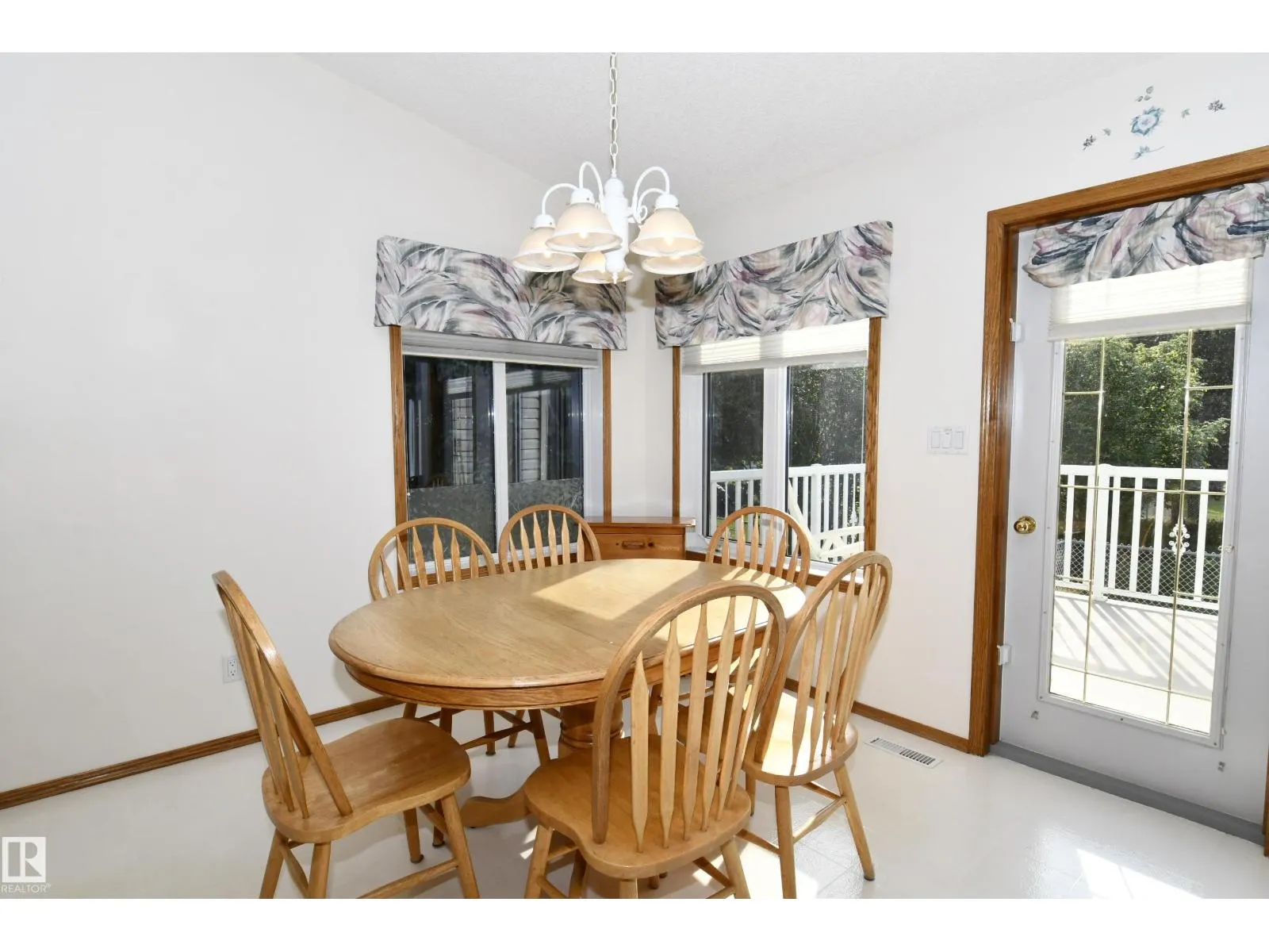 2 ALTON DR