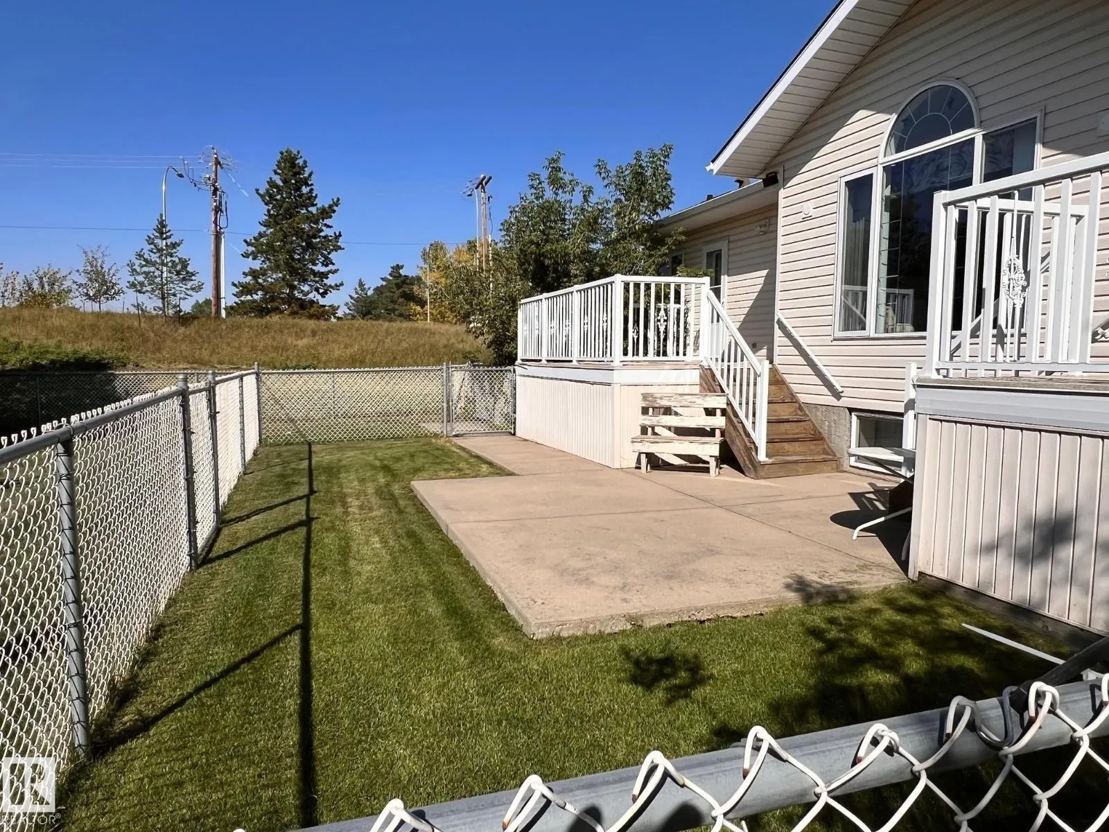 2 ALTON DR