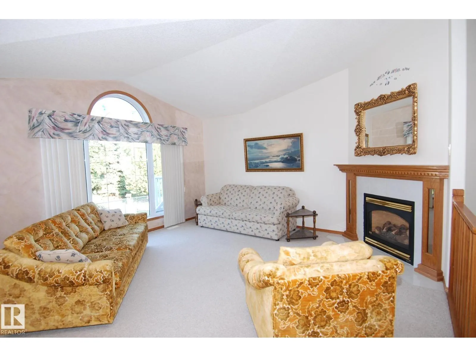 2 ALTON DR