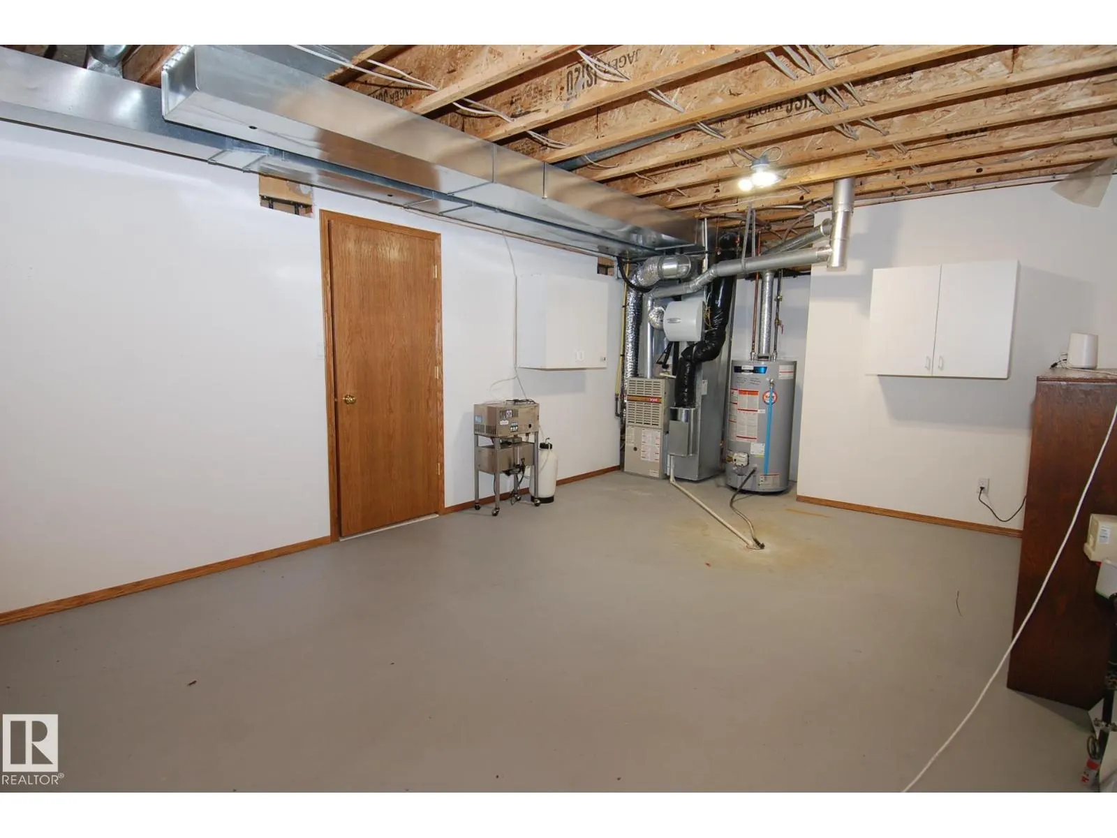 2 ALTON DR