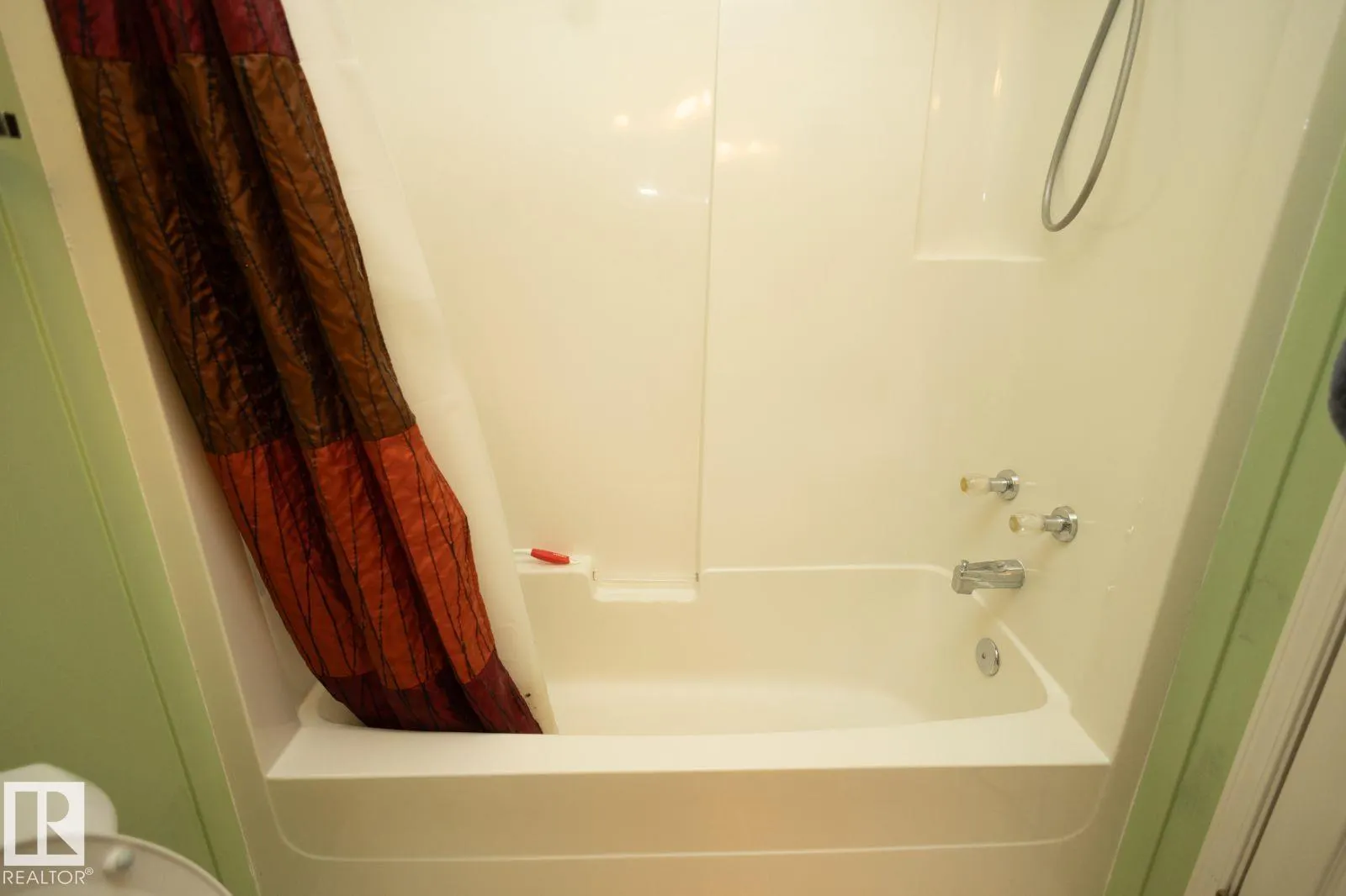 #97 501 YOUVILLE E NW