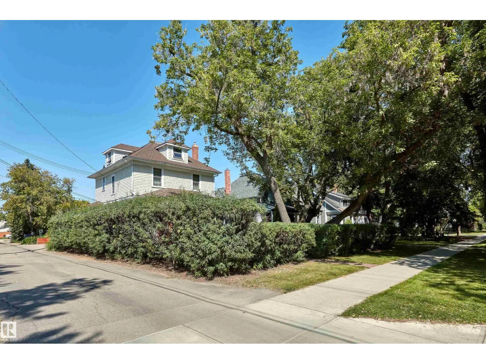 12614 106 AV NW