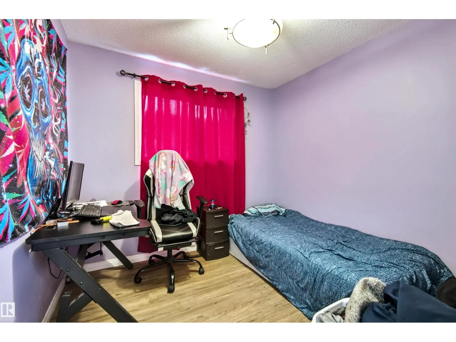 13008-13010 102 ST NW