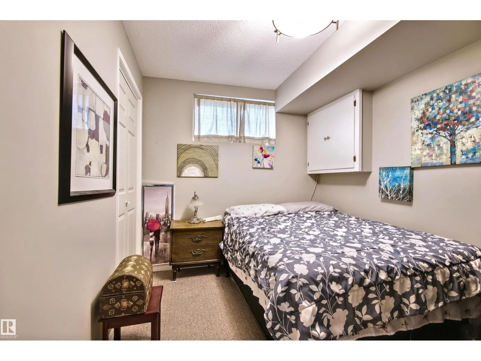 13008-13010 102 ST NW