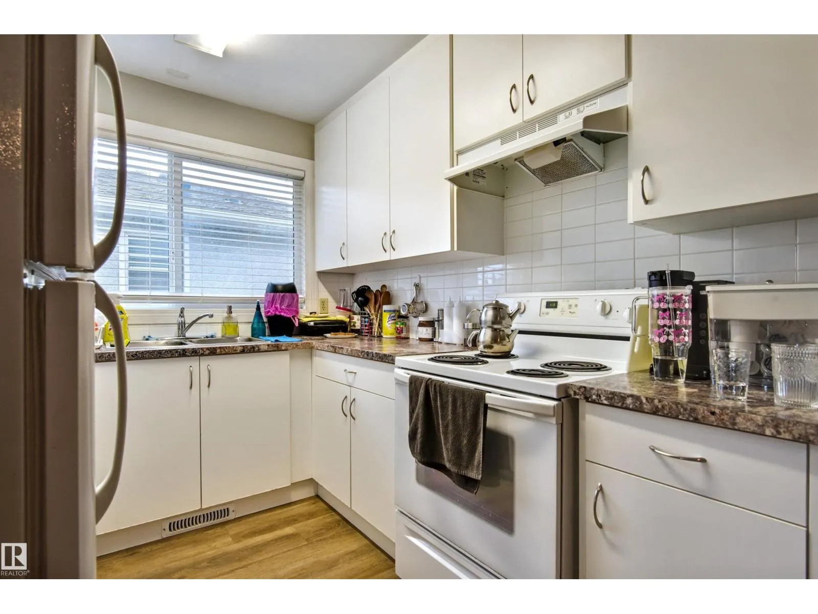 13008-13010 102 ST NW