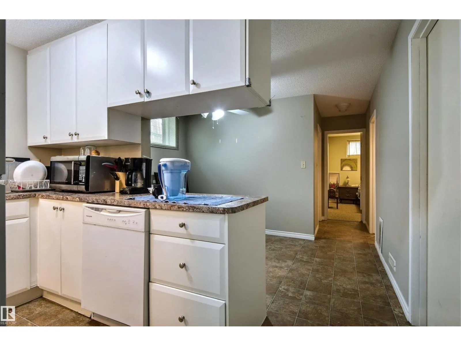 13008-13010 102 ST NW