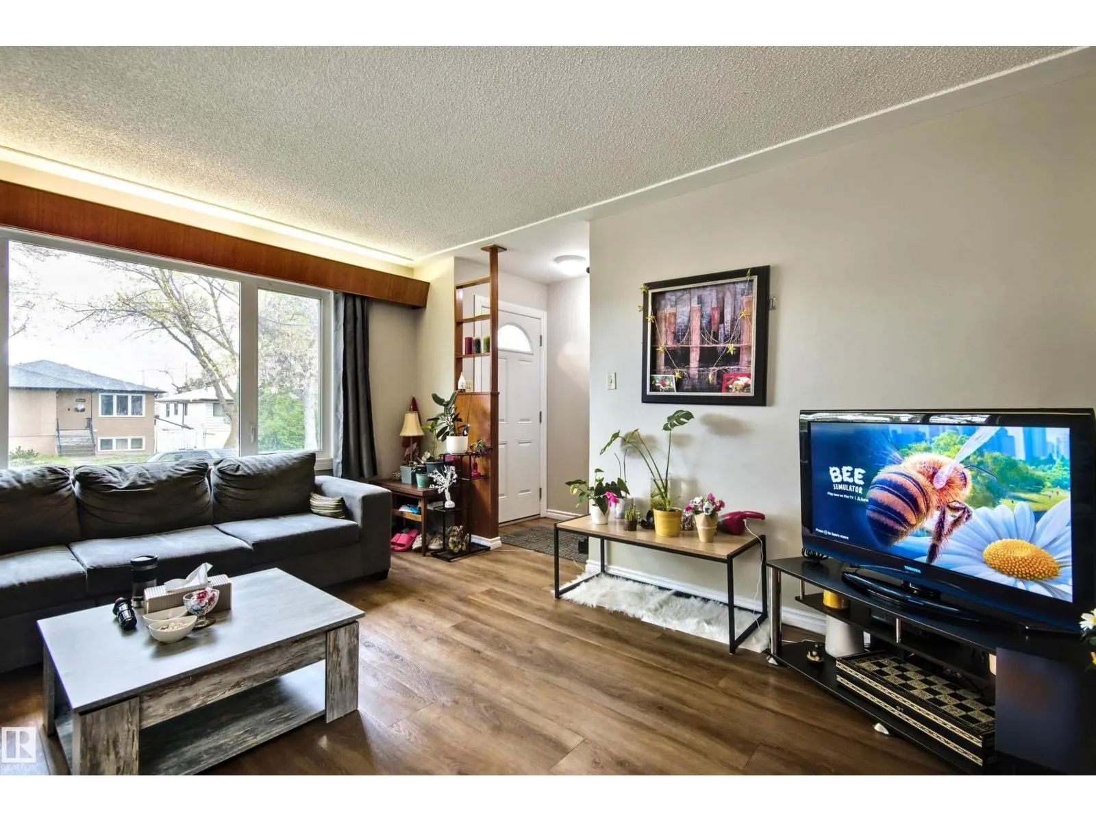 13008-13010 102 ST NW
