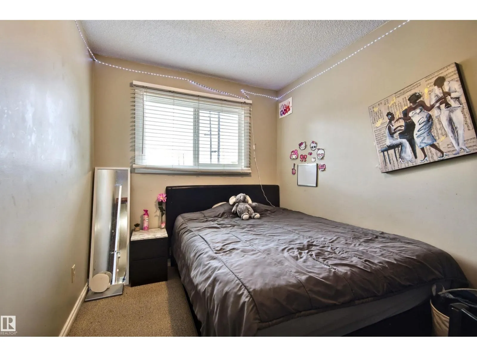 13008-13010 102 ST NW