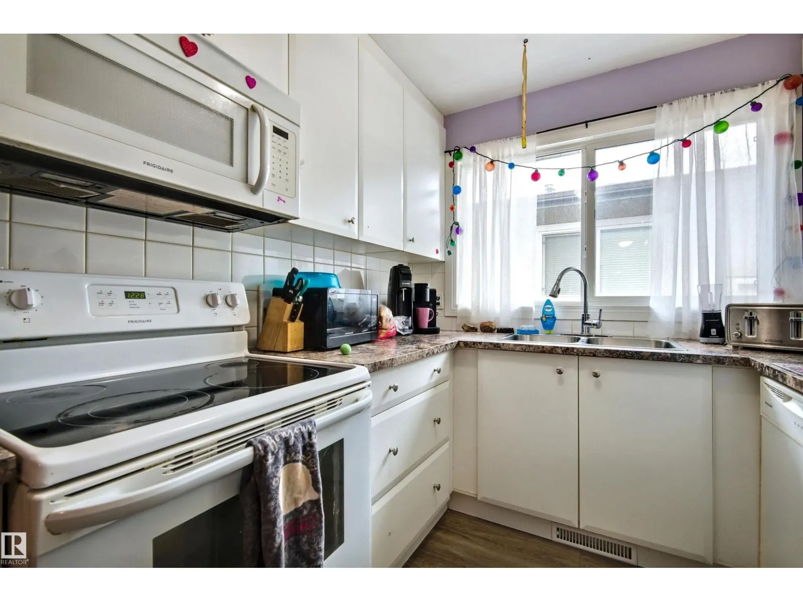 13008-13010 102 ST NW