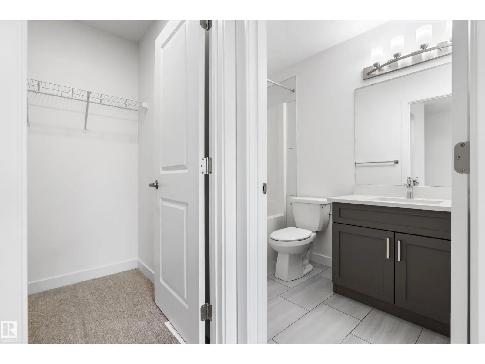 #20 740 DANIELS WY SW