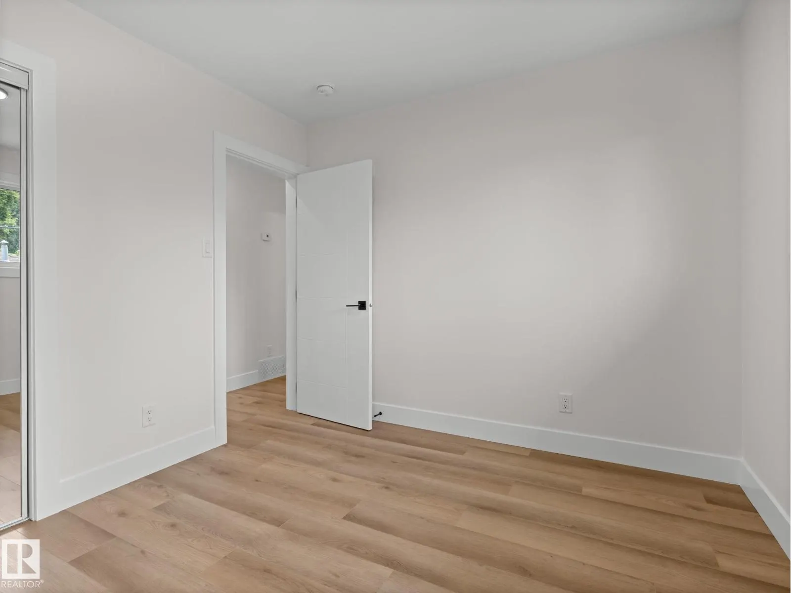10324 78 ST NW