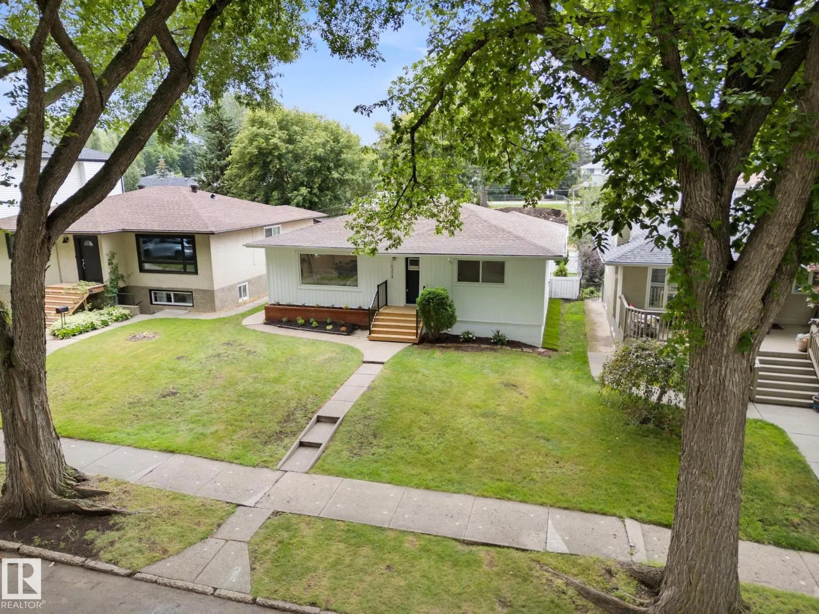 10324 78 ST NW