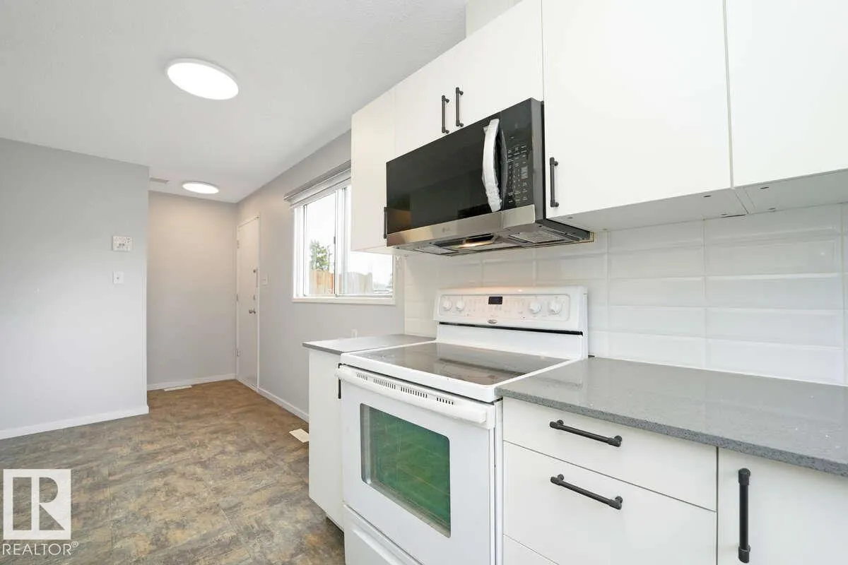 12411 94 ST NW