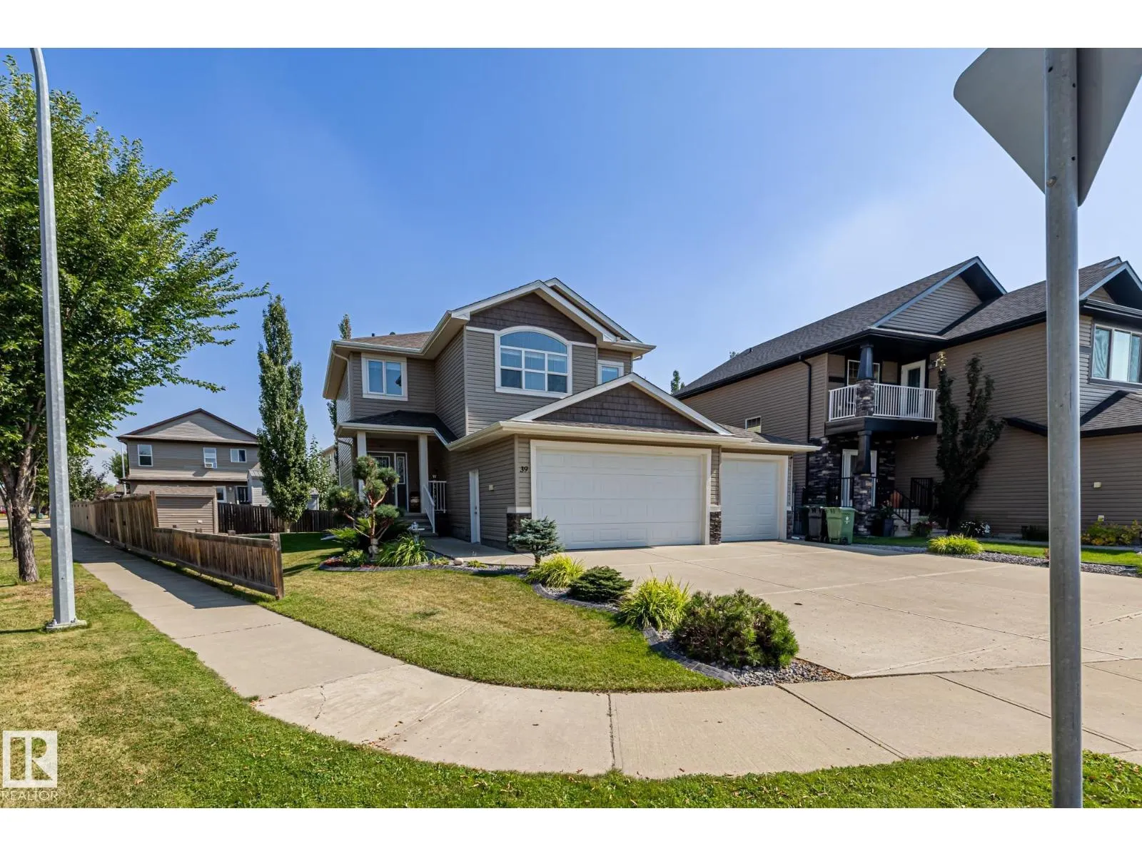 39 HILLSIDE TC