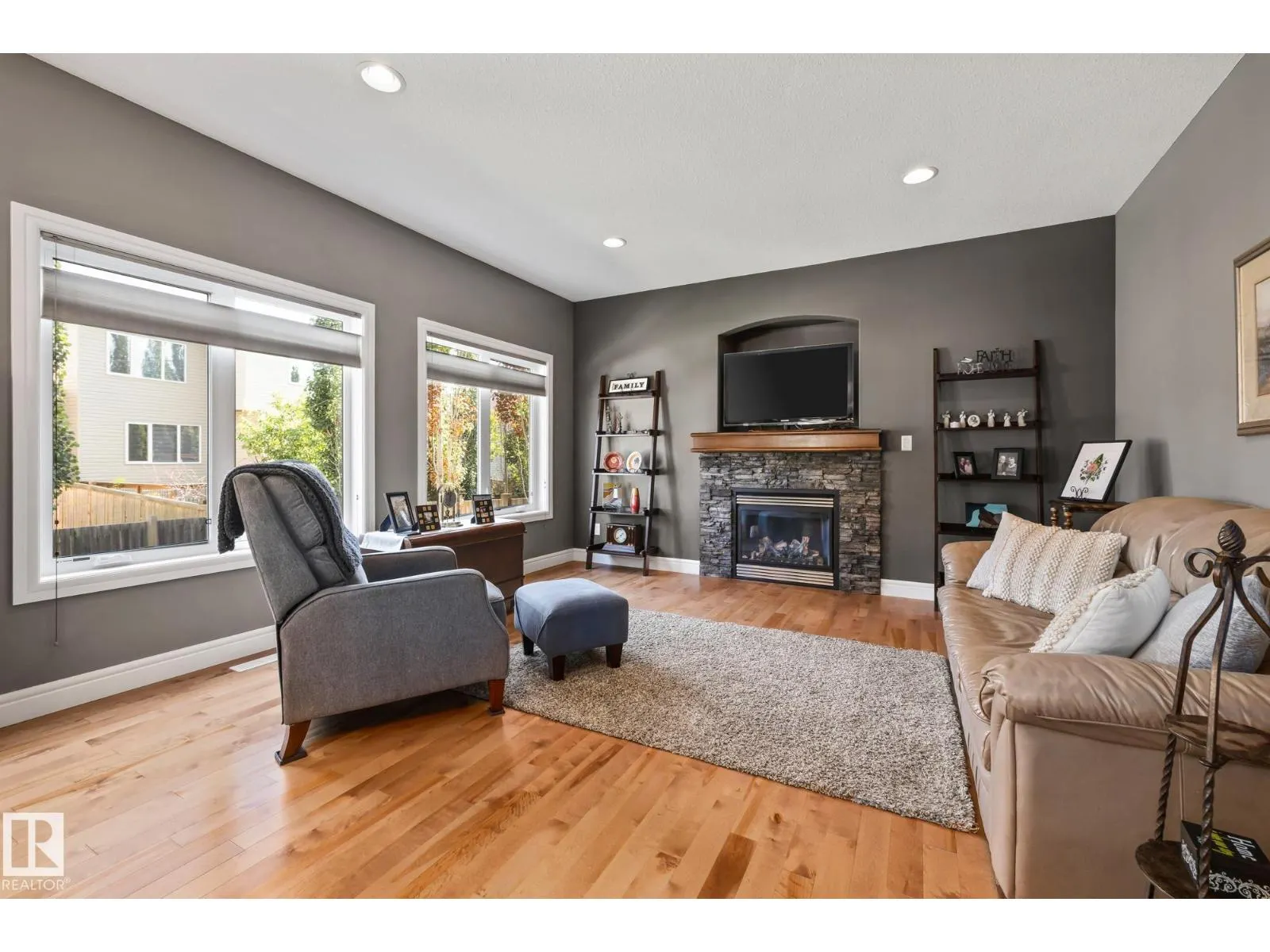 39 HILLSIDE TC
