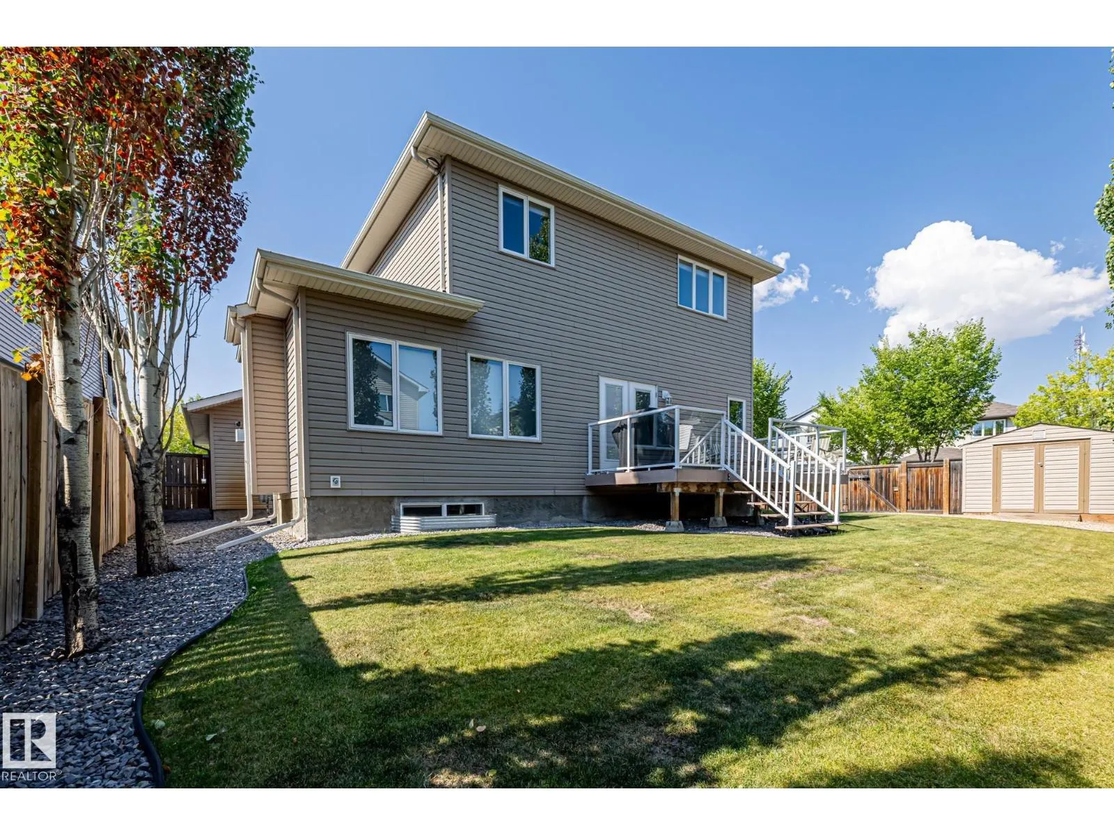 39 HILLSIDE TC
