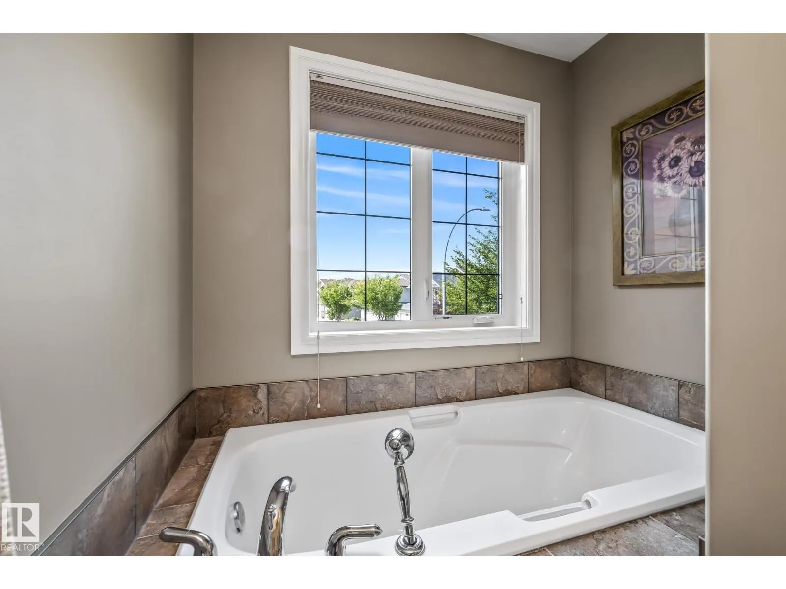 39 HILLSIDE TC