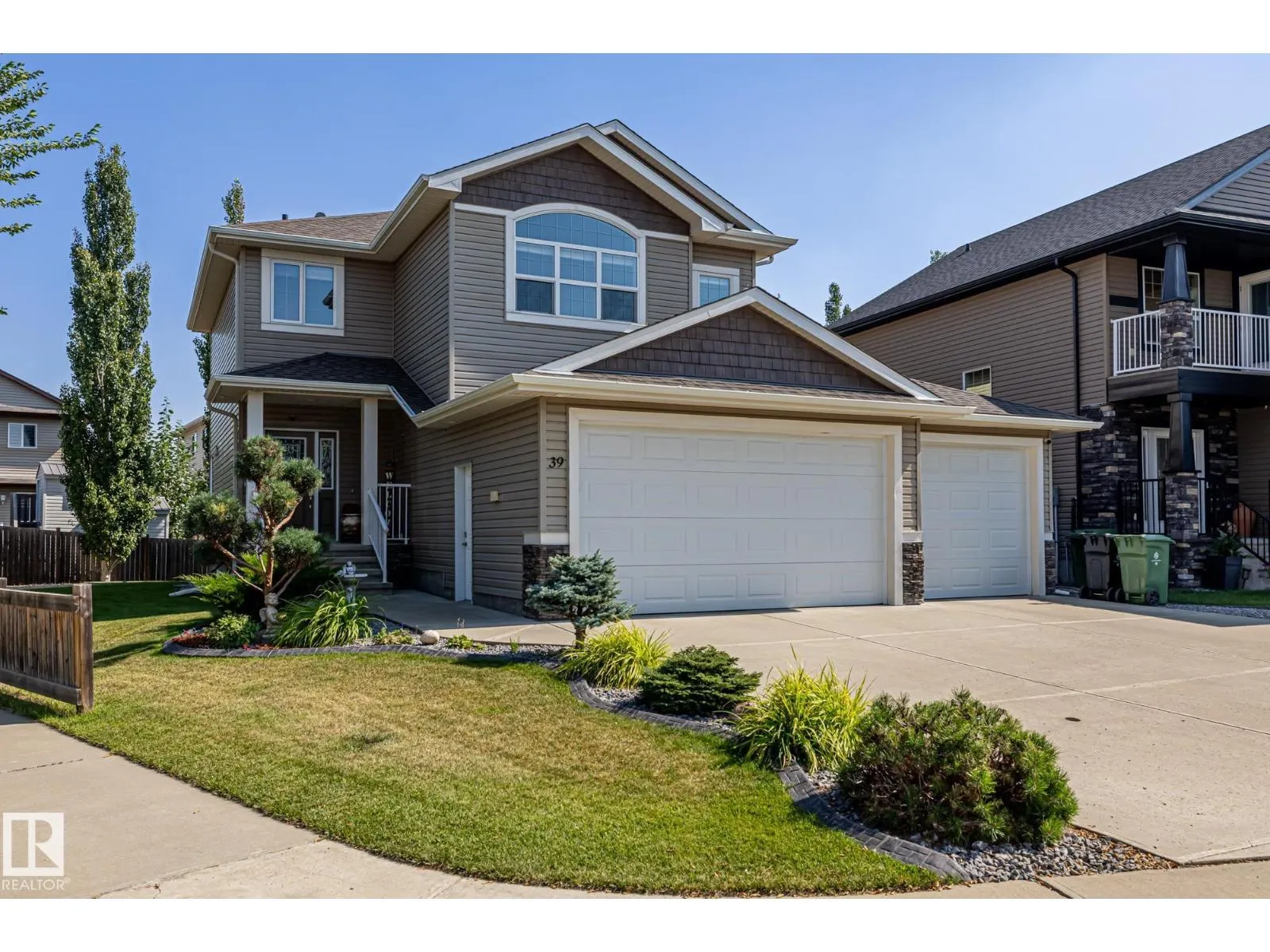 39 HILLSIDE TC