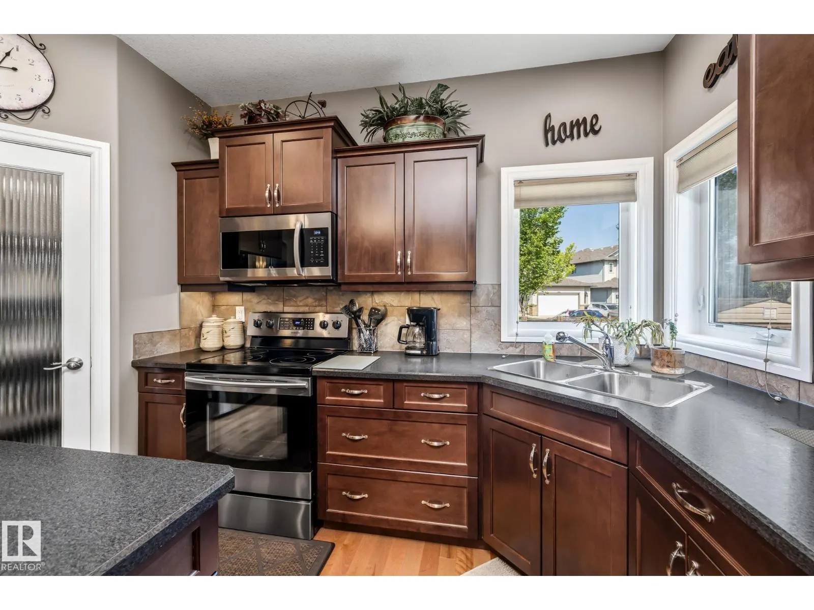 39 HILLSIDE TC