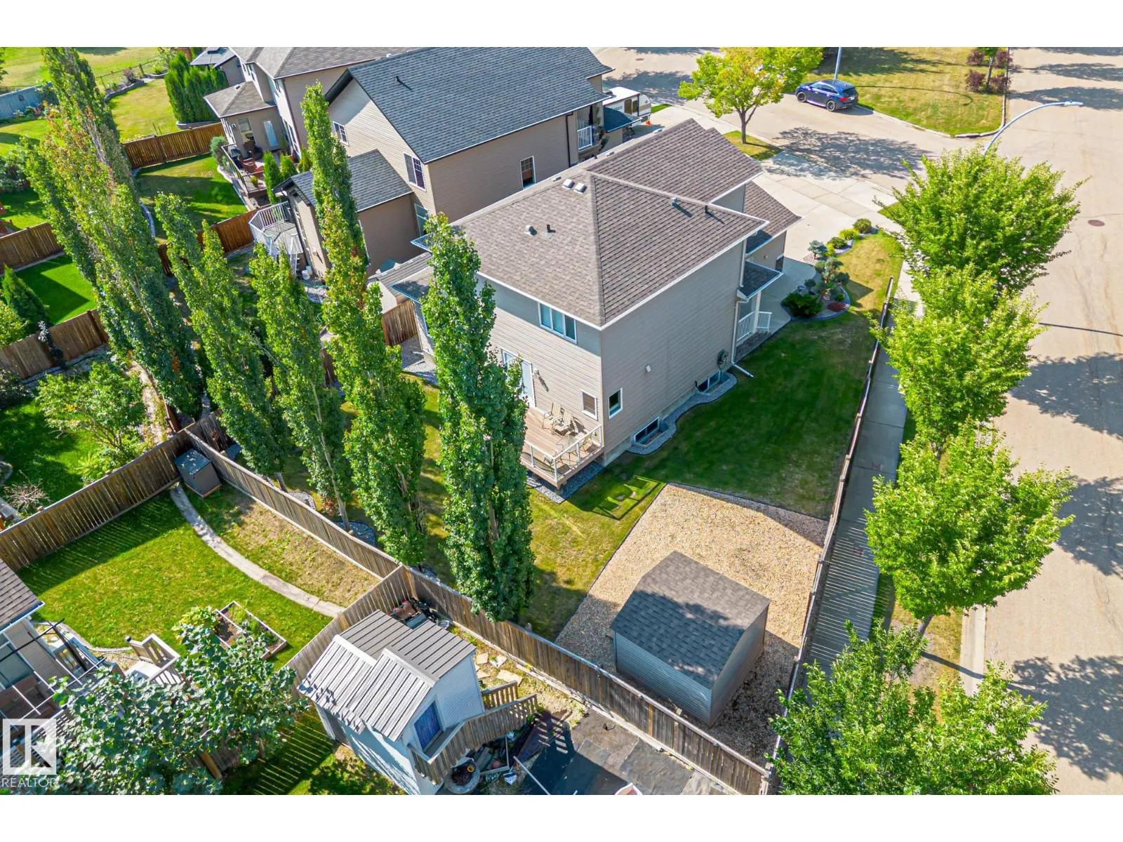 39 HILLSIDE TC