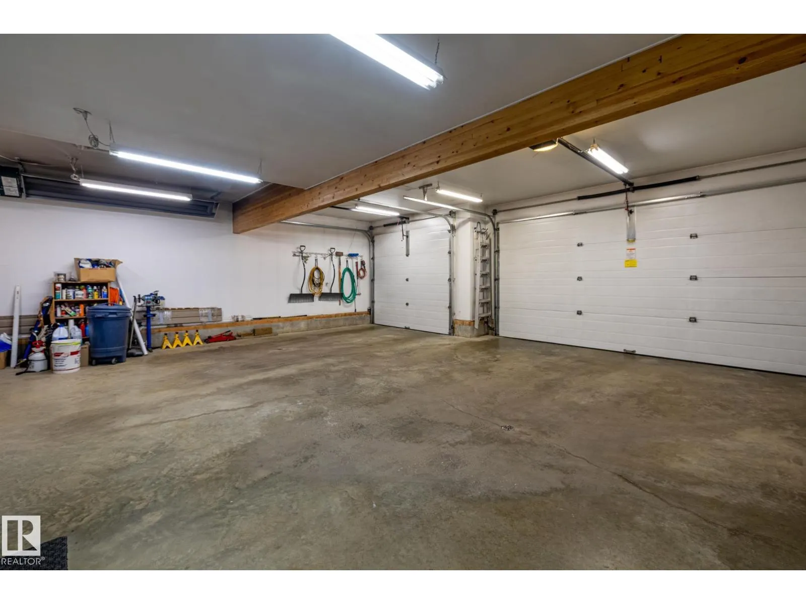 39 HILLSIDE TC