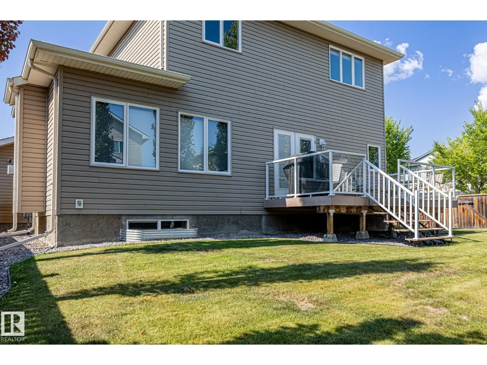 39 HILLSIDE TC