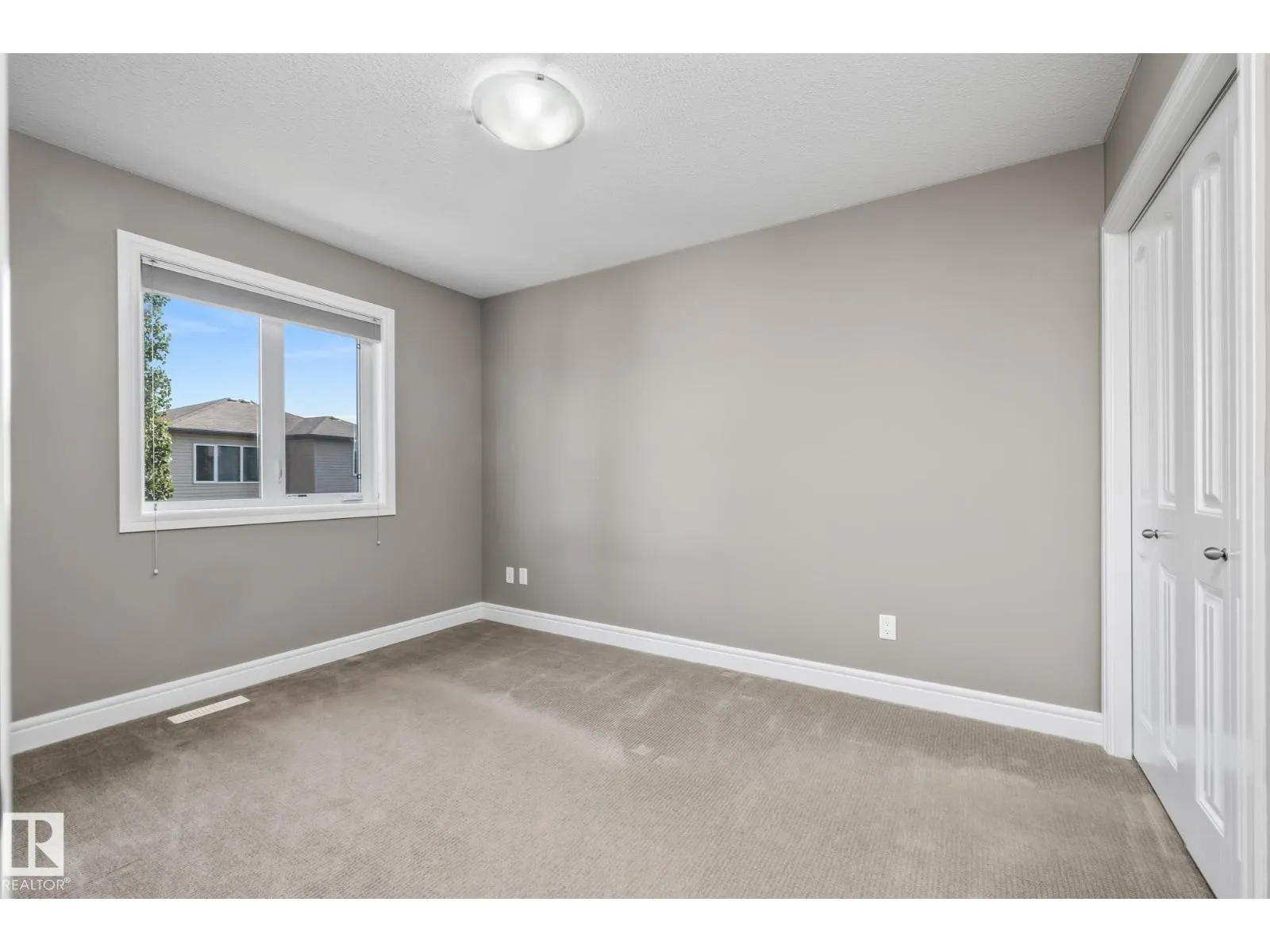 39 HILLSIDE TC