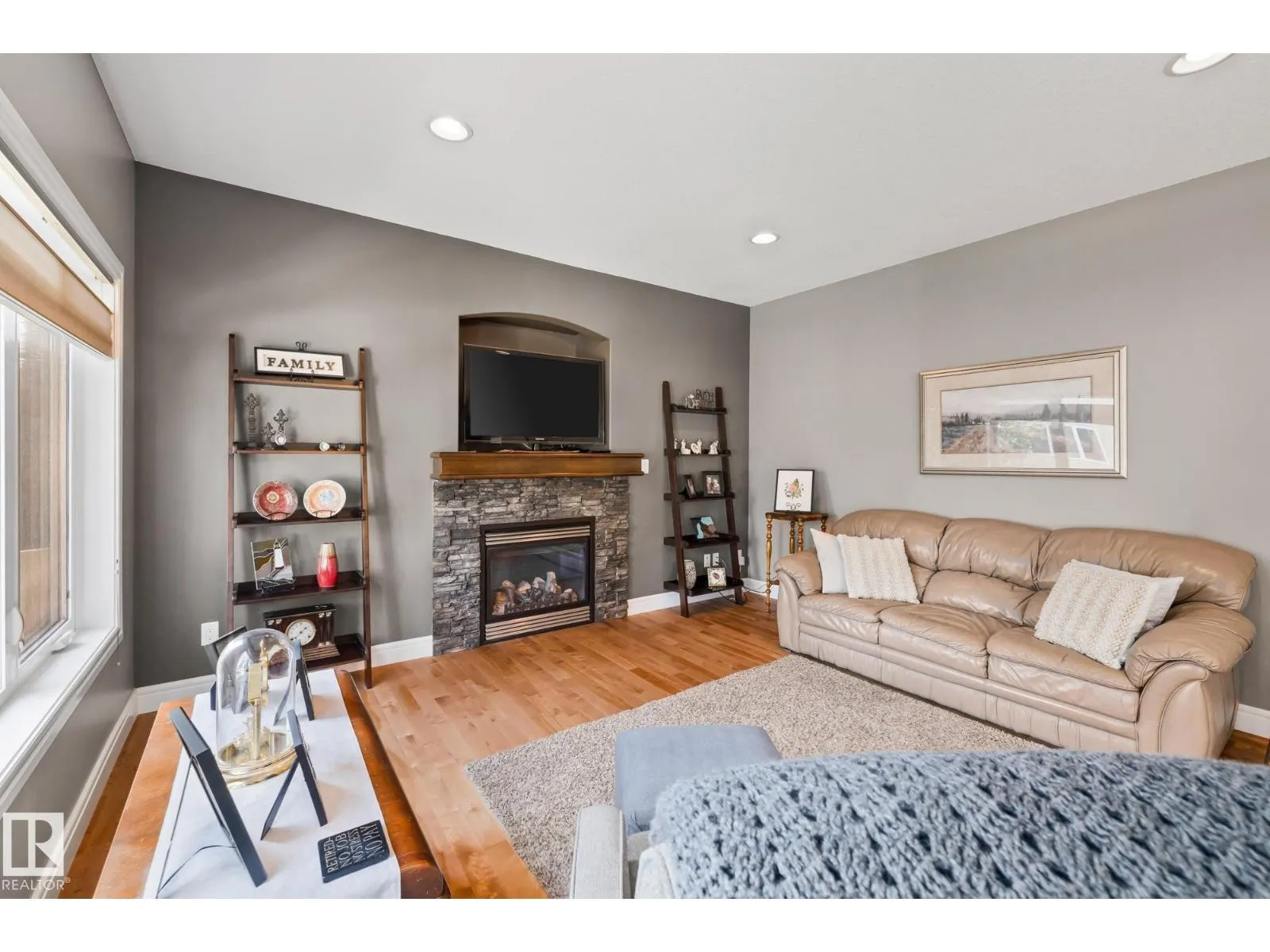 39 HILLSIDE TC