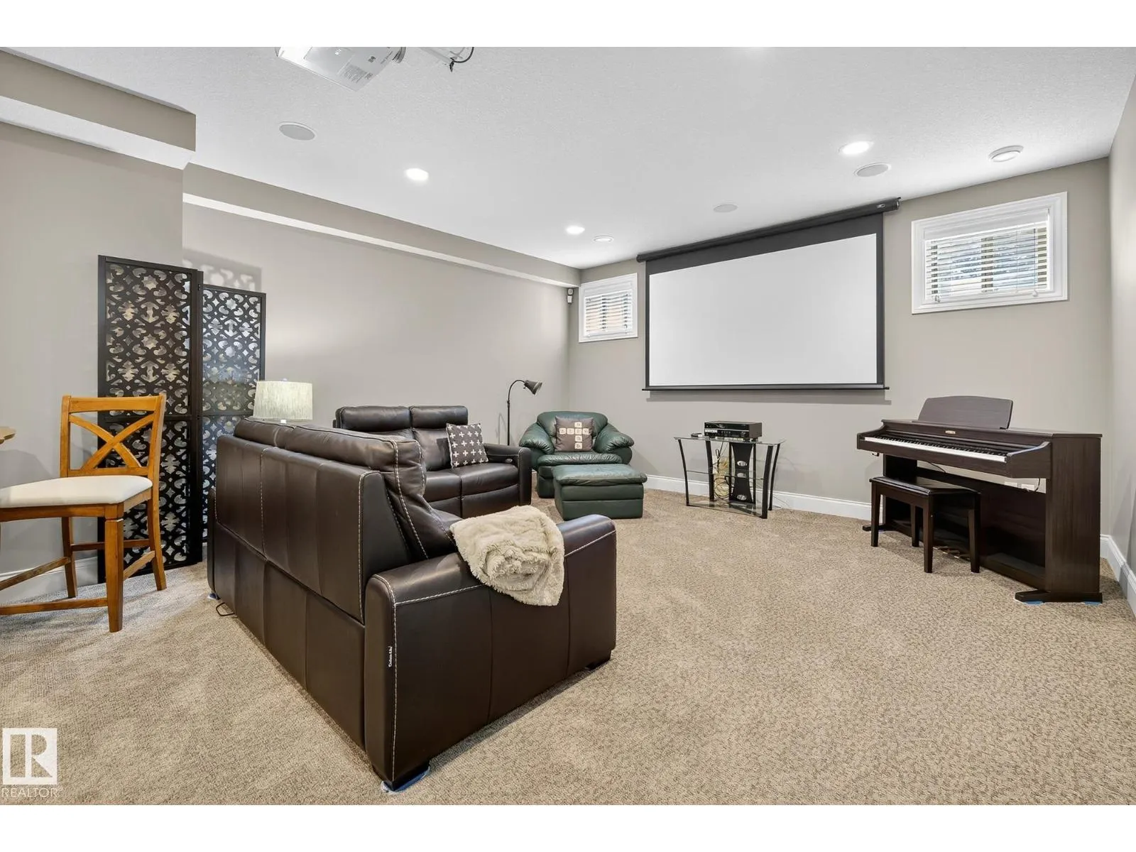 26028 MEADOWVIEW DR