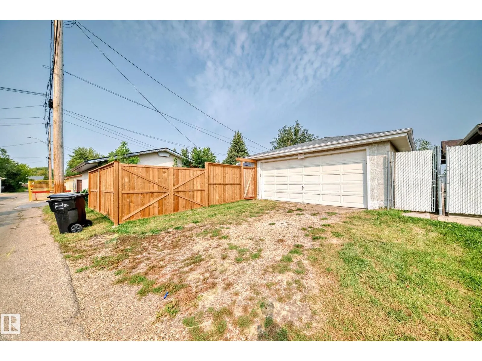 10511 135B AV NW