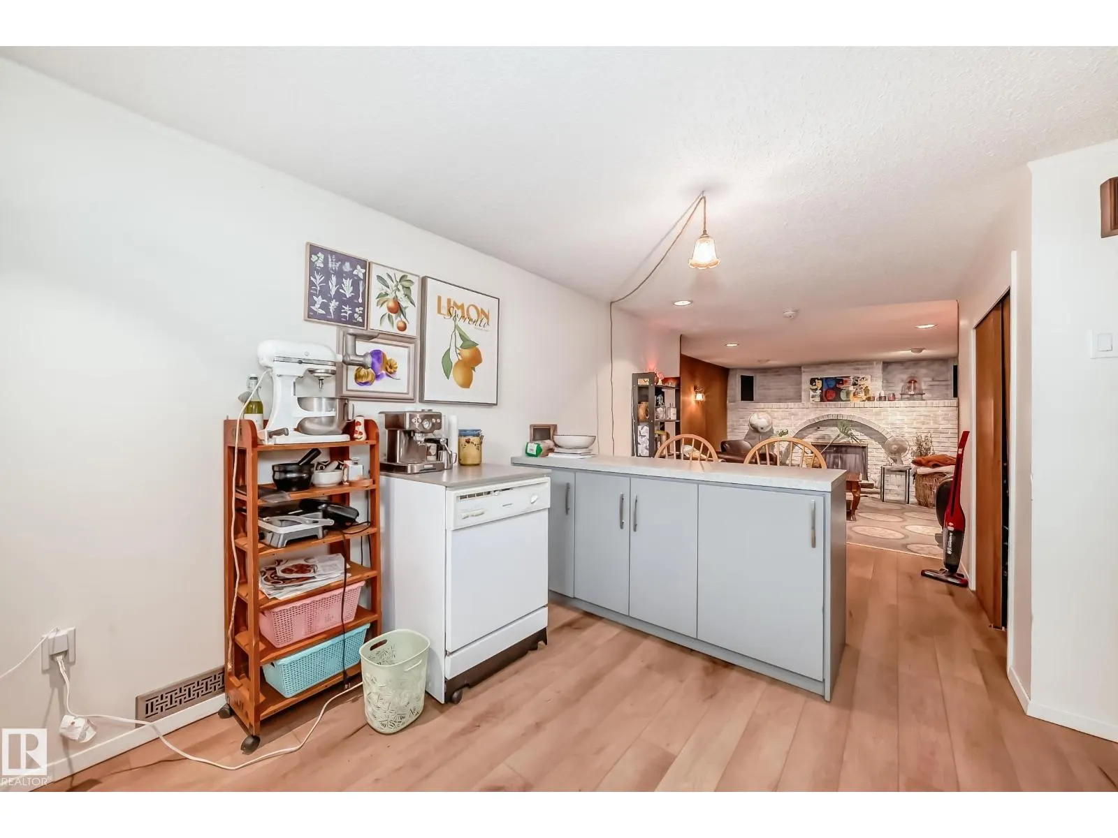 10511 135B AV NW