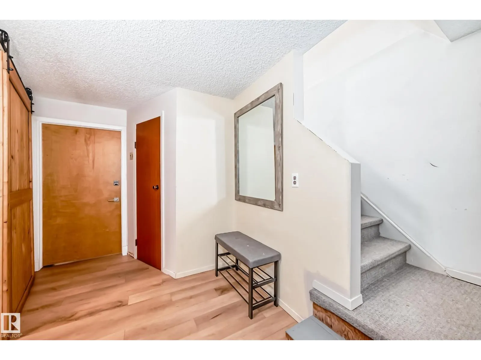 10511 135B AV NW