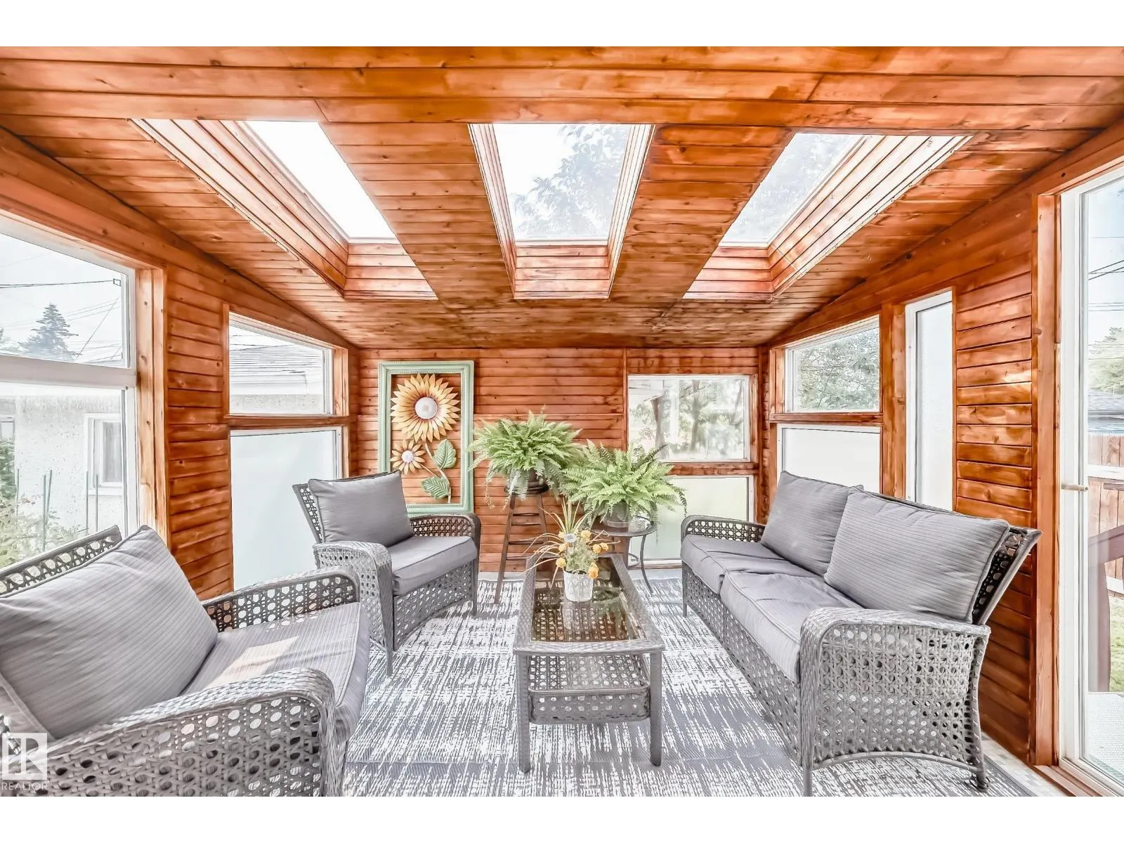 10511 135B AV NW