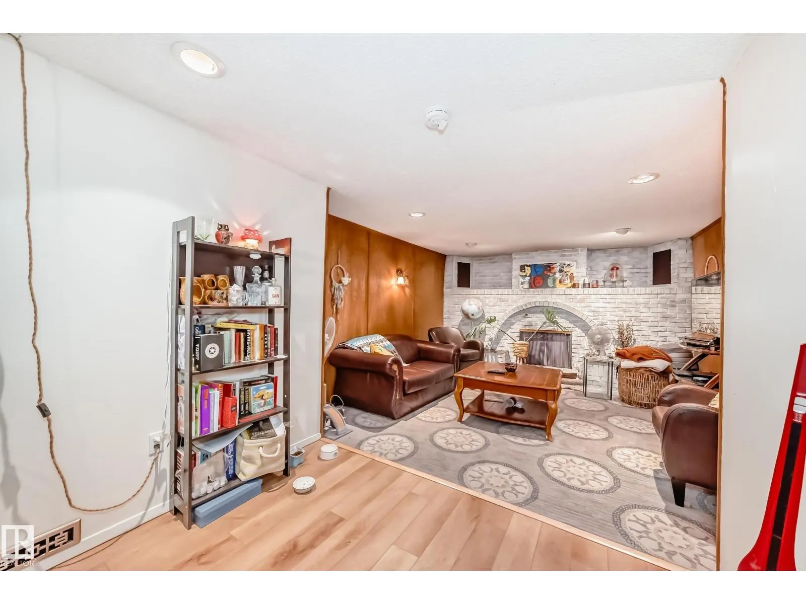 10511 135B AV NW