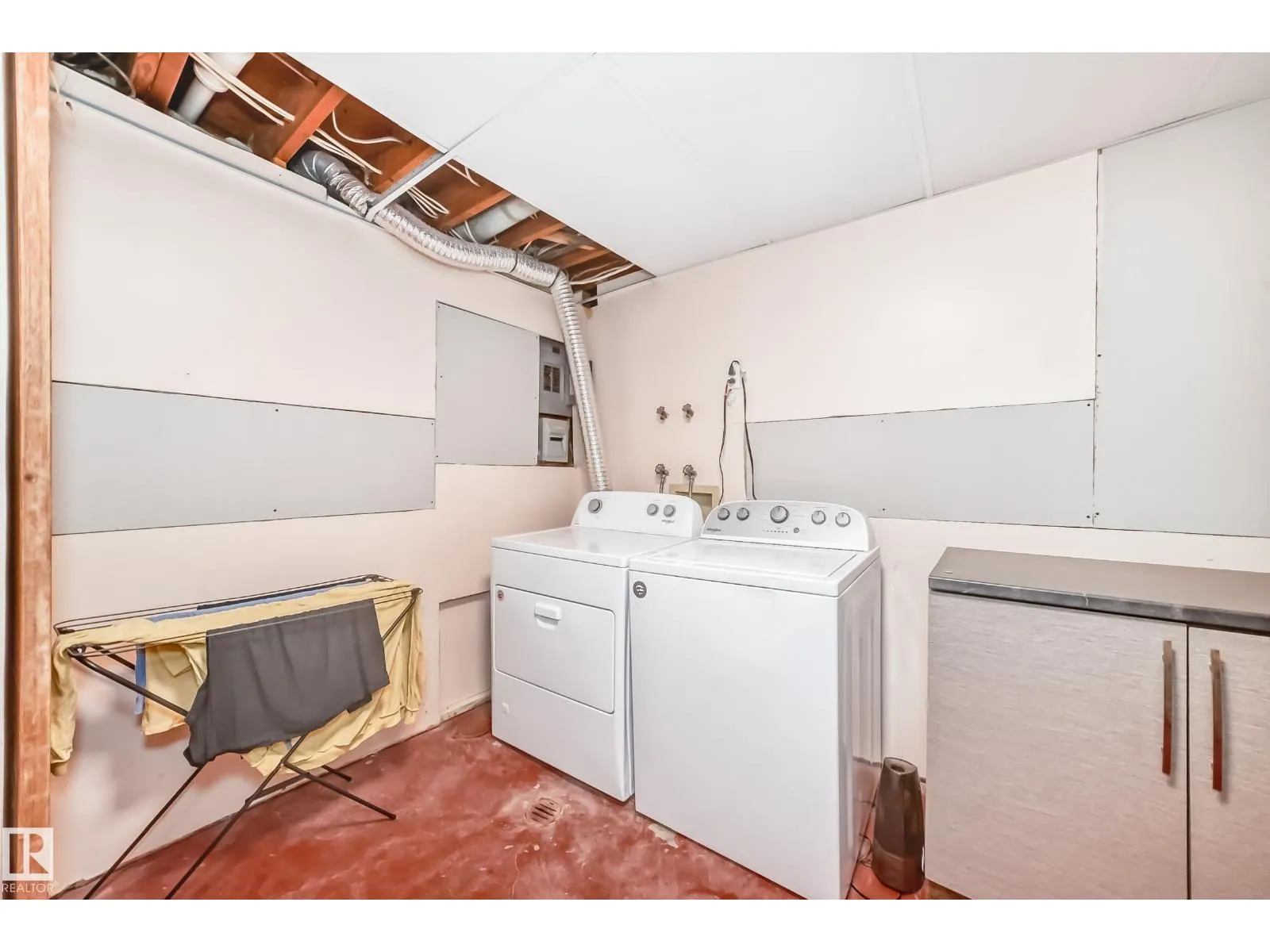 10511 135B AV NW