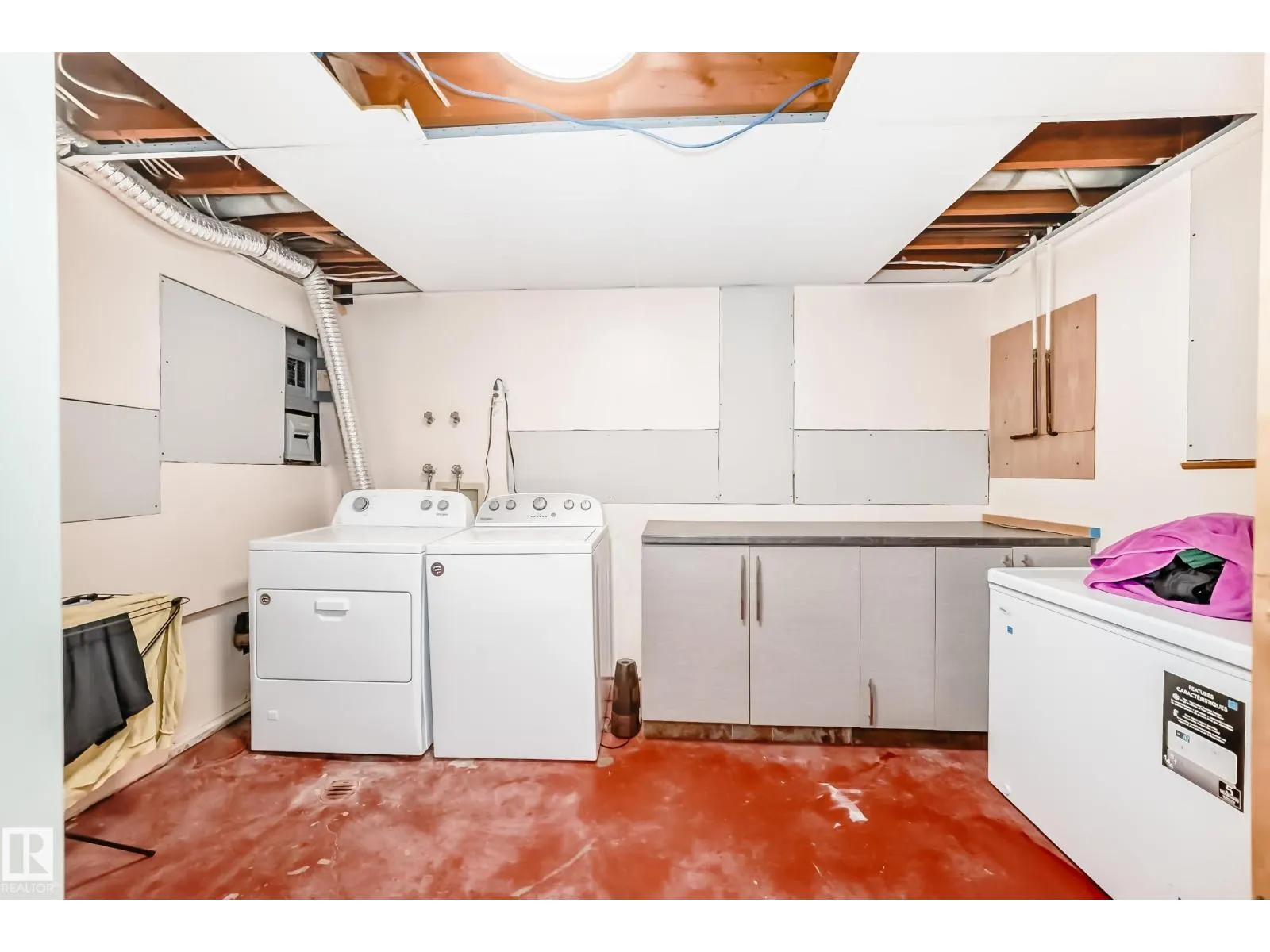 10511 135B AV NW