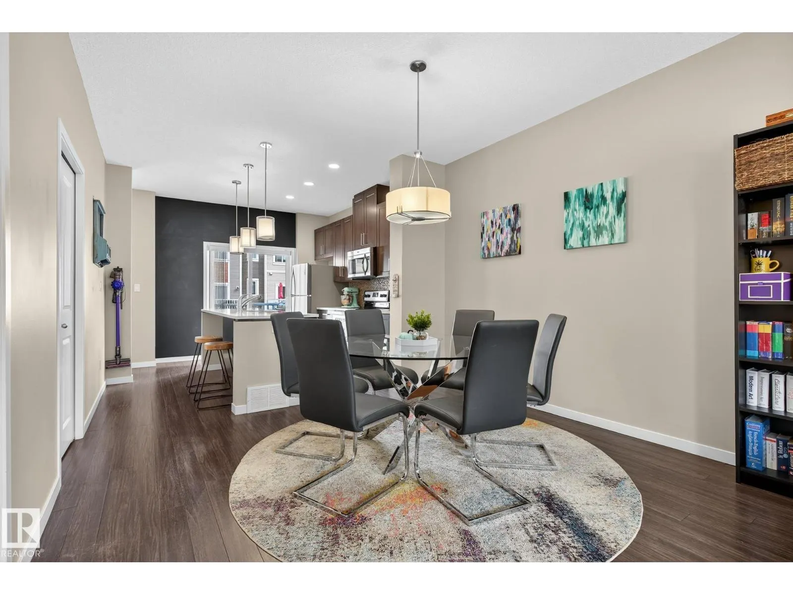 #74 320 SECORD BV NW