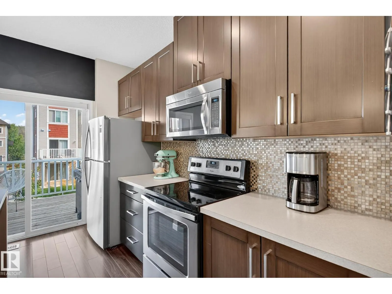 #74 320 SECORD BV NW
