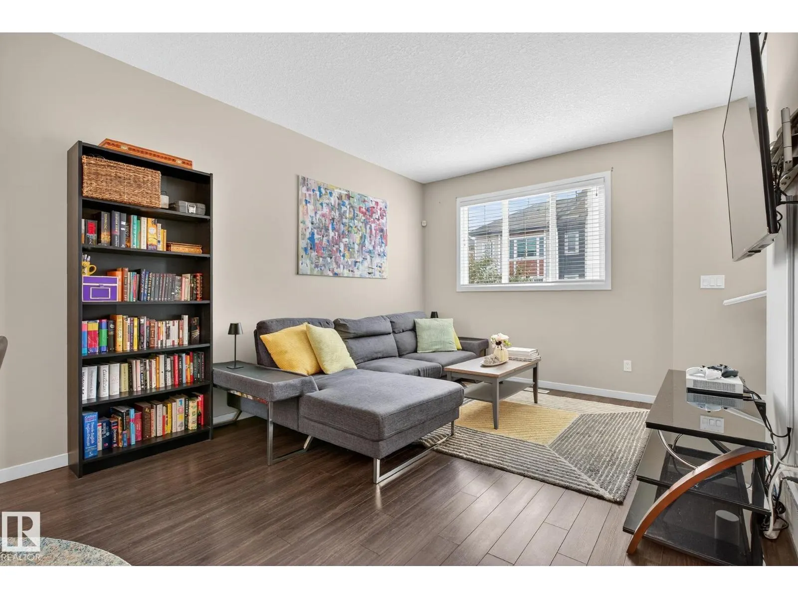 #74 320 SECORD BV NW