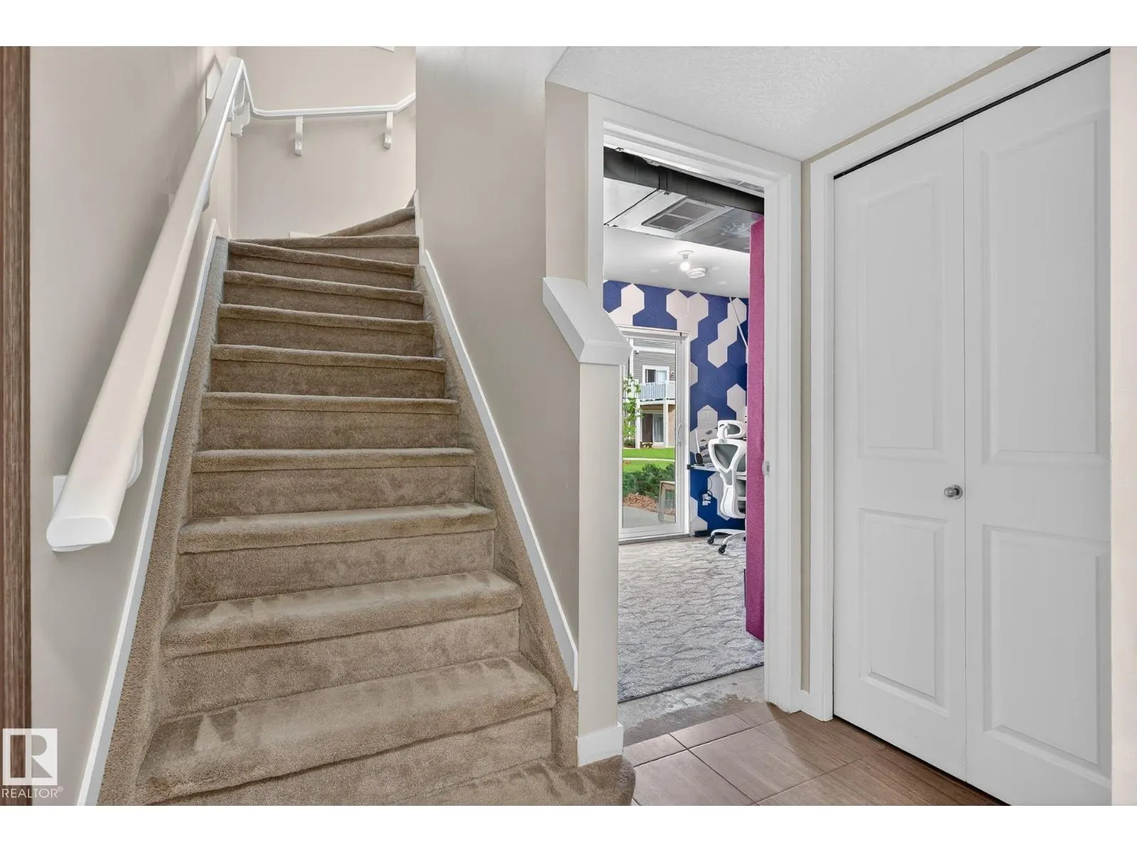 #74 320 SECORD BV NW