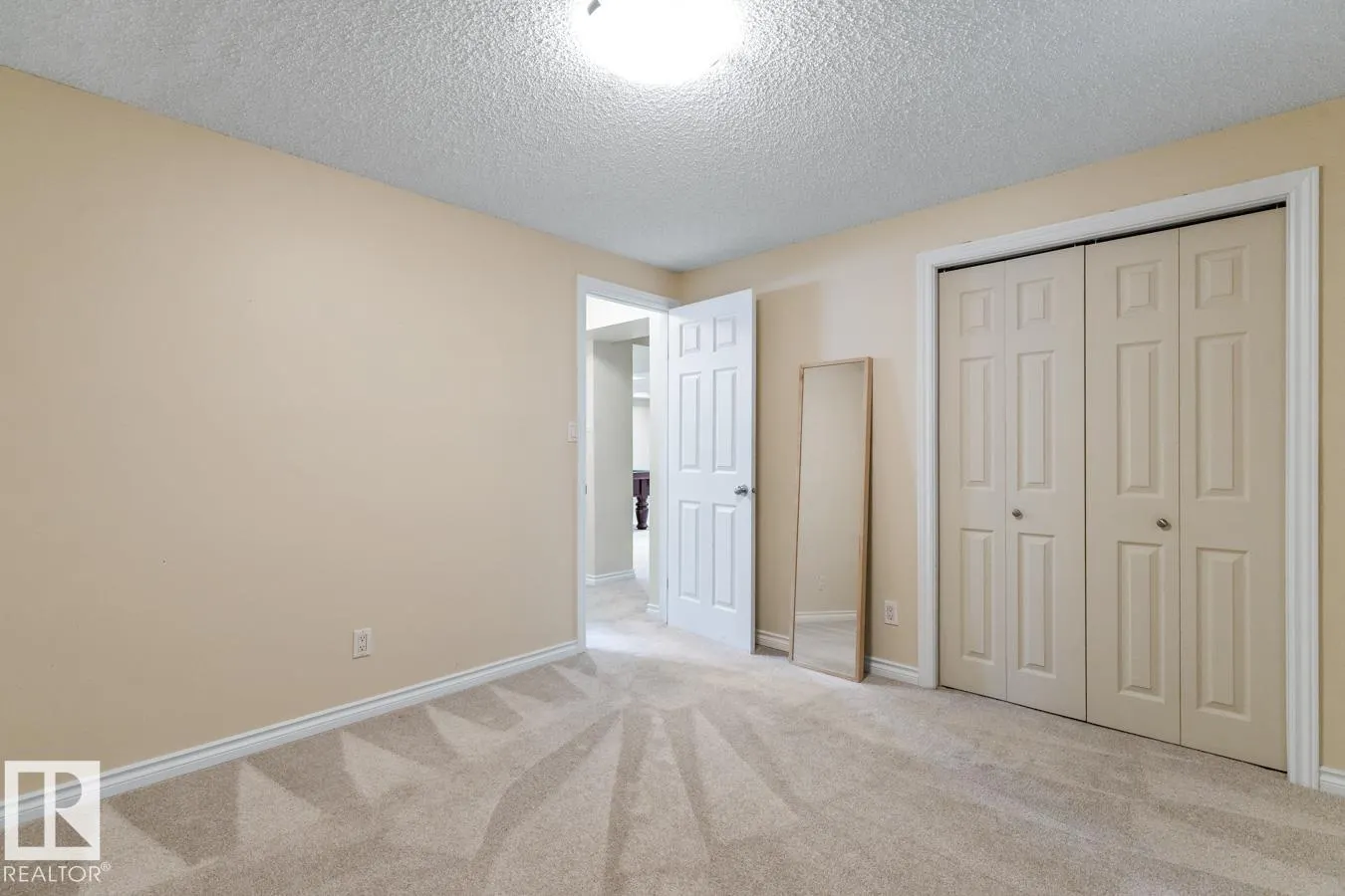 259 REGENCY DR