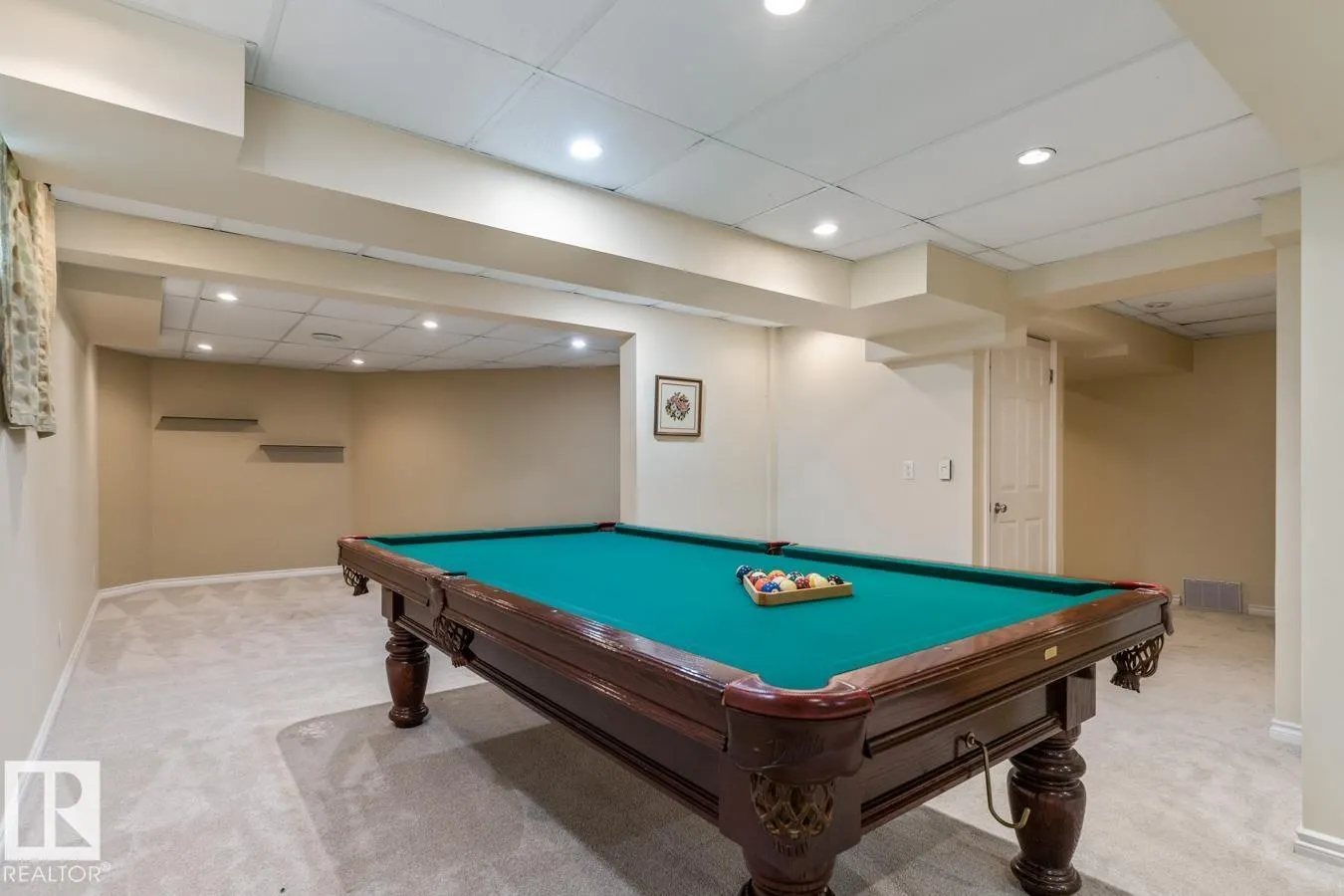 259 REGENCY DR
