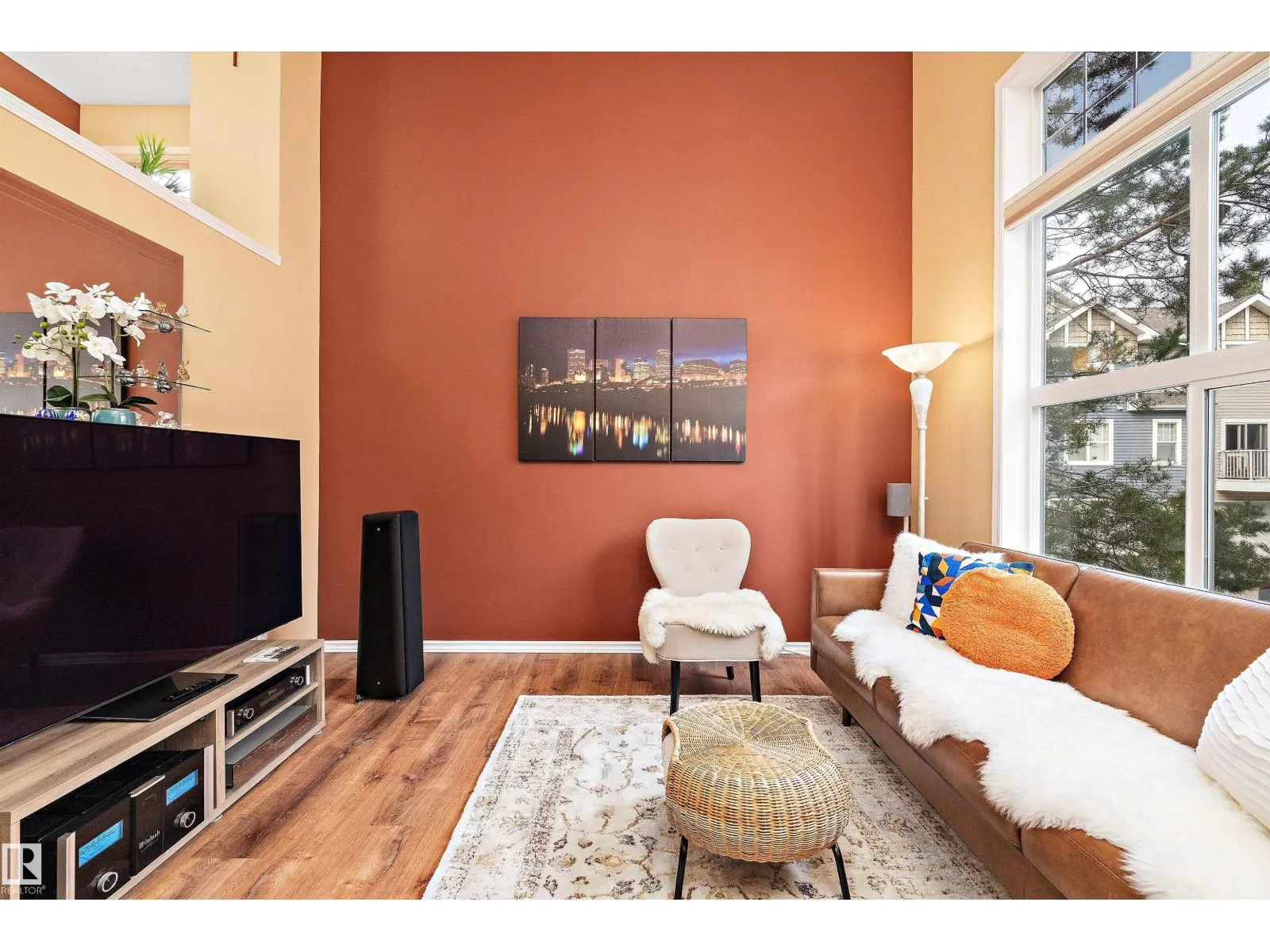 #152 5604 199 ST NW