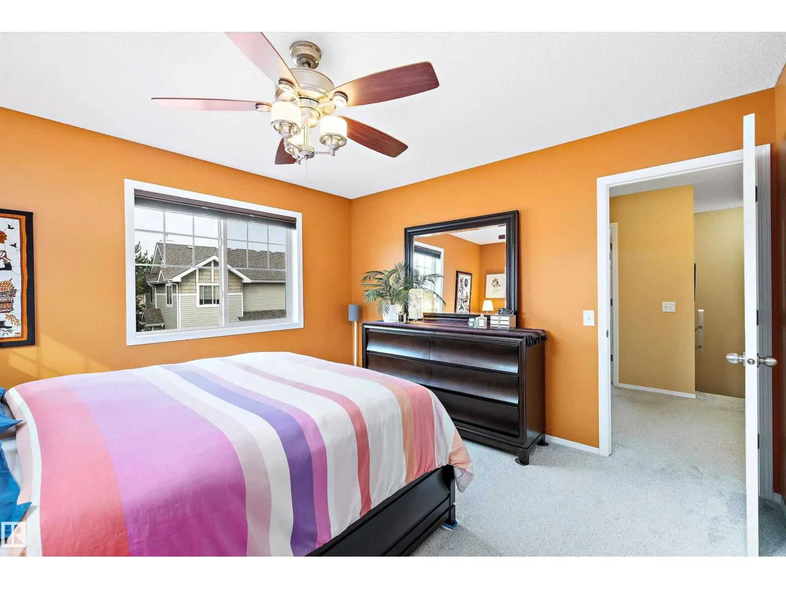 #152 5604 199 ST NW