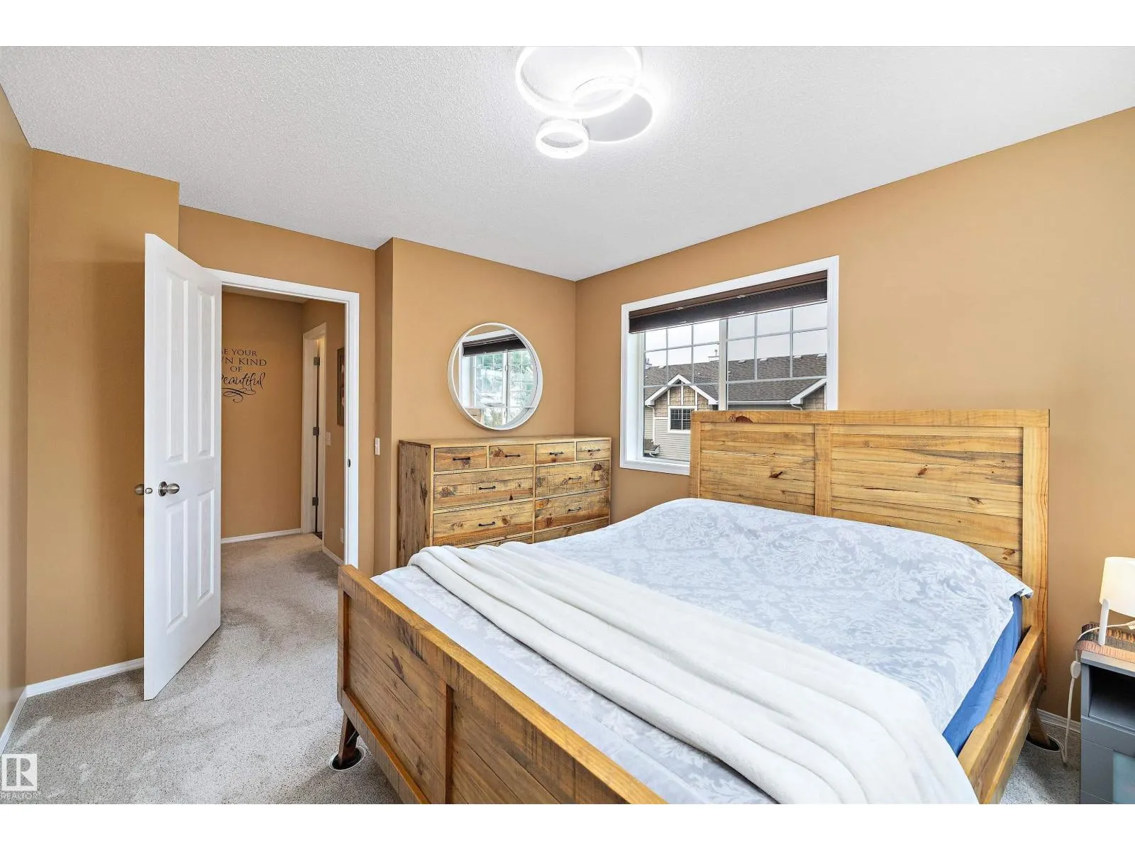 #152 5604 199 ST NW
