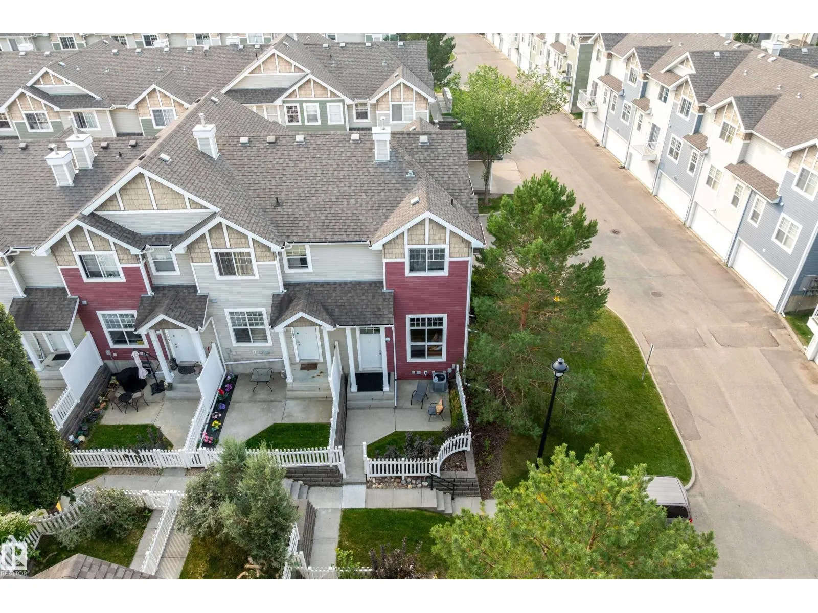 #152 5604 199 ST NW