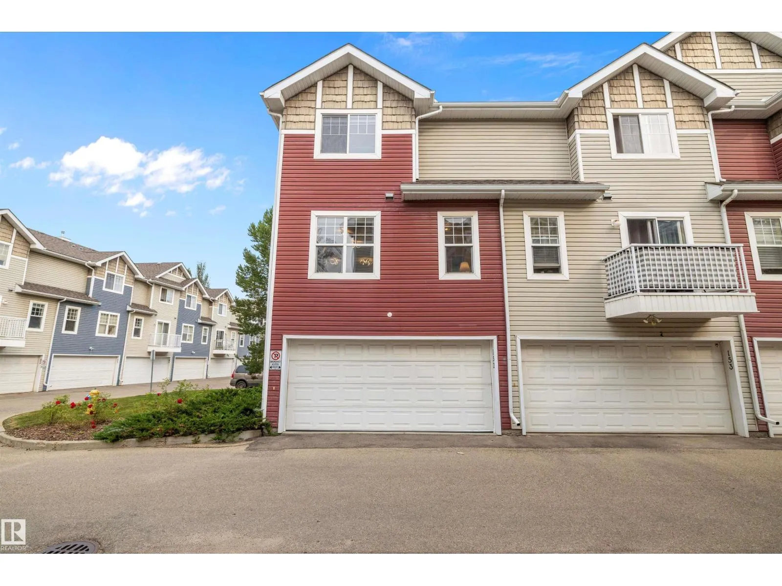 #152 5604 199 ST NW