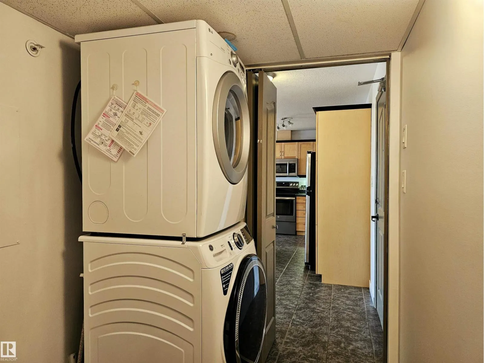 #429 78A MCKENNEY AV
