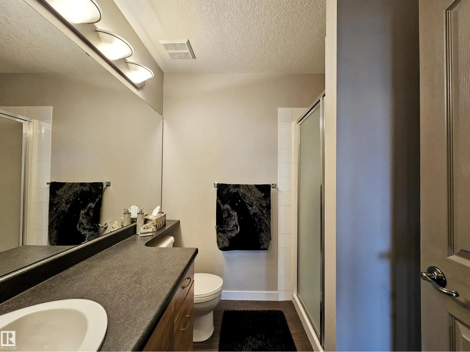 #429 78A MCKENNEY AV