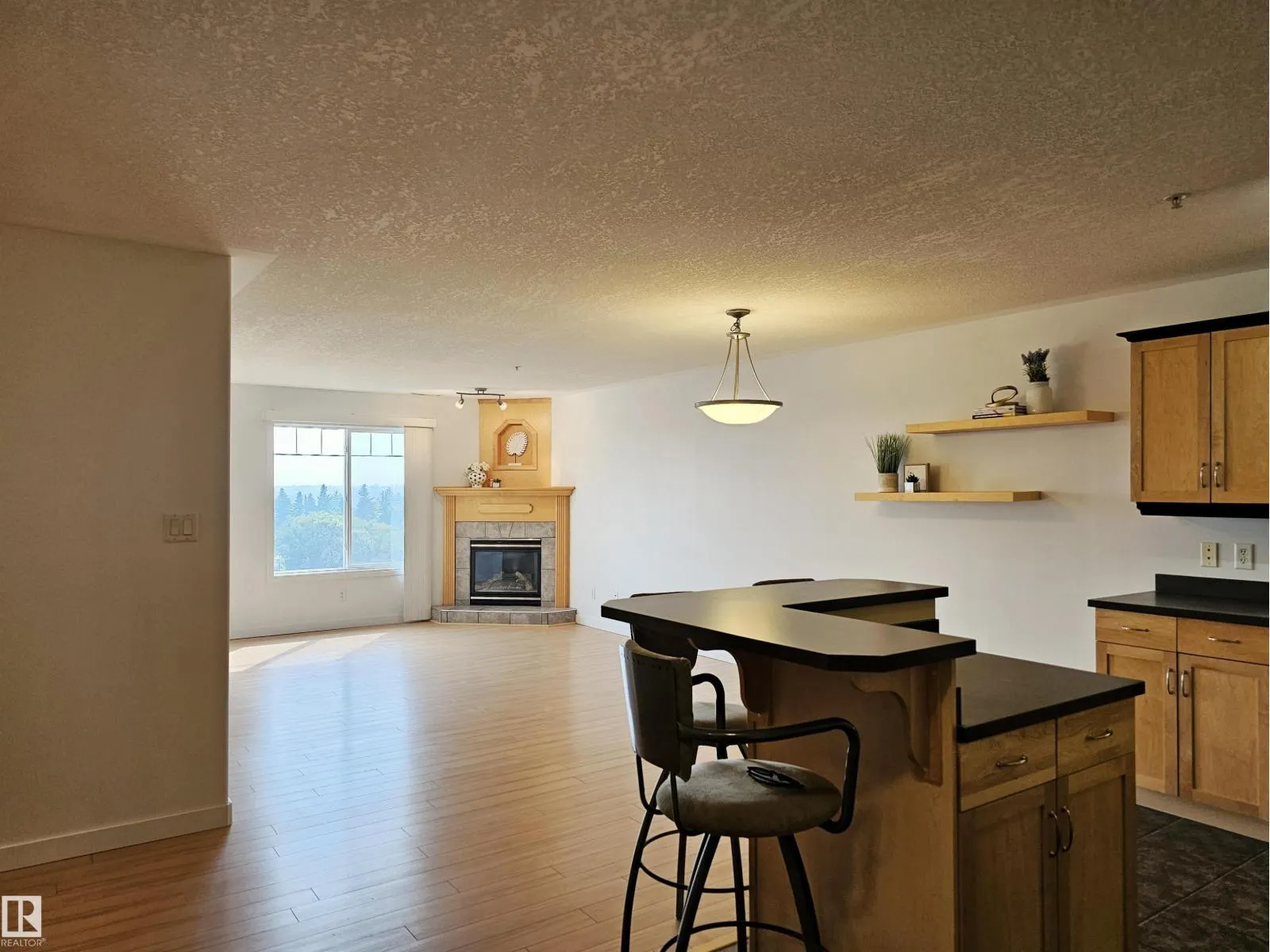 #429 78A MCKENNEY AV